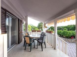 Apartments Karen - Standard One Bedroom Apartment with Balcony A3 Hotel in Šibenik-Knin County, Croatia