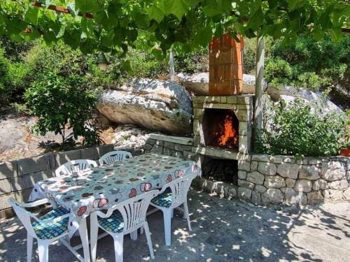 Apartments Maruska - Two Bedroom Apartment with Balcony and Sea View Hotel in Dubrovnik-Neretva County