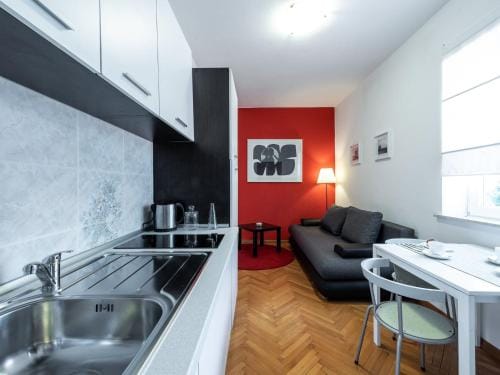 Romance Apartments Dubrovnik - One Bedroom Apartment with Terrace R2 Hotel in Dubrovnik