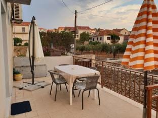 Apartment Tereza - Two Bedroom Apartment with Terrace Hotel in Split-Dalmatia County