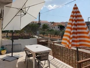 Apartment Tereza - Two Bedroom Apartment with Terrace Hotel in Split-Dalmatia County