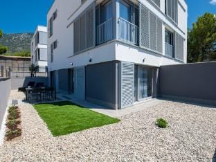 Apartments Dva Galeba - One Bedroom Apartment with Garden Terrace 202 Hotel in Bol