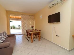 Apartments Villa Michele-One Bedroom Apartment with Terrace  Smokva Hotel in Dubrovnik-Neretva County