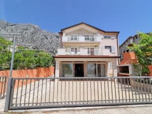 Apartments Villa Michele-One Bedroom Apartment with Terrace  Smokva Hotel in Dubrovnik-Neretva County