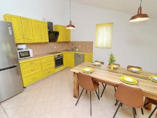 Apartments Villa Michele-Three Bedroom Apartment with Partial Sea View  Grejp Hotel in Dubrovnik-Neretva County