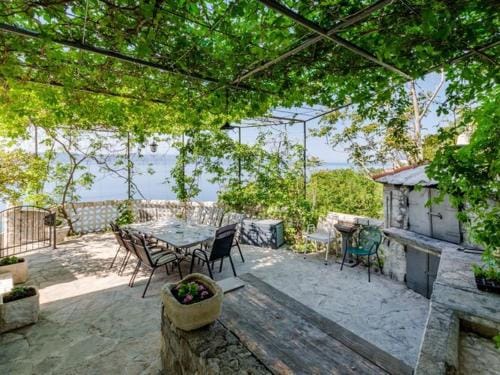 Villa Kosa - Two Bedroom Apartment with Balcony and Sea View Roko Hotel in Brela