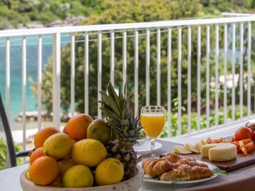 Apartment Karla - Two-Bedroom Apartment with Sea View Hotel in Dubrovnik-Neretva County