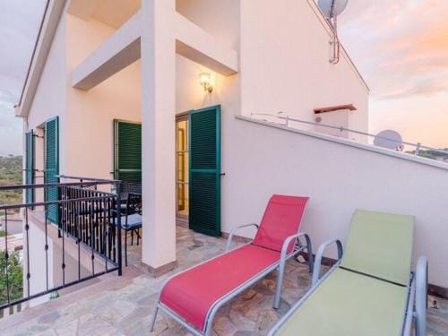 Apartments Villa Kameja - Two Bedroom Apartment with Terrace and Sea View Crni Hotel in Šibenik-Knin County, Croatia