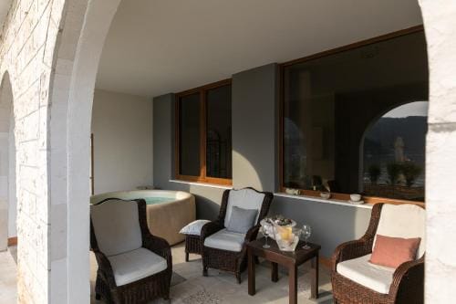 Apartment Frankies Place - Two-Bedroom Apartment with Terrace and Sea View Hotel in Dubrovnik-Neretva County