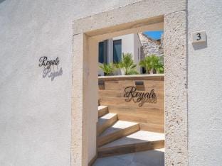 Apartments Villa Royale - Luxury One Bedroom Apartment with Terrace Hotel in Cavtat