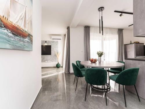 Luxury D Apartments - Luxury Two Bedroom Apartment with Terrace A2 Hotel in Šibenik-Knin County, Croatia