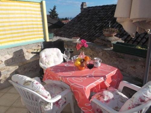 Apartments Sunce - One Bedroom Apartment with Sea View and Terrace Hotel in Murter
