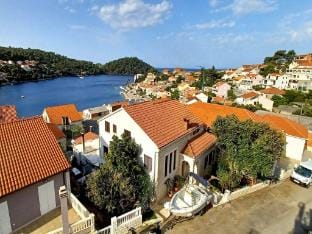 Berties Lodge - Four Bedroom ApartmentA4 Hotel in Dubrovnik-Neretva County