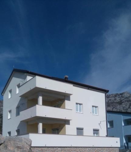 Apartment Villa Bijele Stijene - Two Bedroom Apartment with Terrace and Sea View Hotel in Zadar County