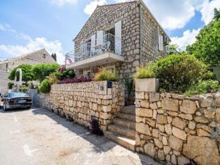 Apartments Zarac - One Bedroom Apartment with Terrace Hotel in Dubrovnik-Neretva County