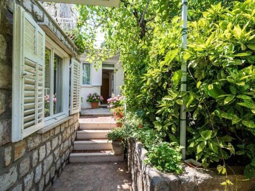 Apartments Zarac - One Bedroom Apartment with Terrace Hotel in Dubrovnik-Neretva County