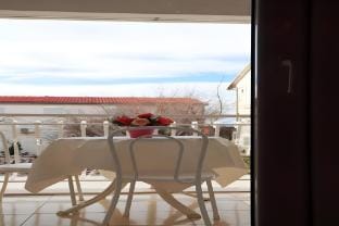 Apartments Pezo - Studio Apartment with Sea View Hotel in Baška Voda