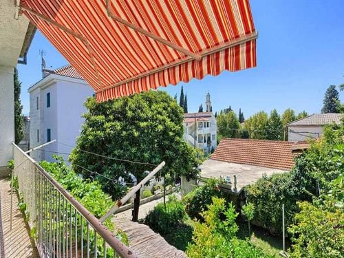 Apartment Lucija - Three Bedroom Apartment with Balcony Hotel in Šibenik-Knin County, Croatia
