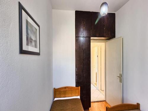 Apartment Lucija - Three Bedroom Apartment with Balcony Hotel in Šibenik-Knin County, Croatia