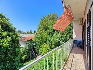 Apartment Lucija - Three Bedroom Apartment with Balcony Hotel in Šibenik-Knin County, Croatia