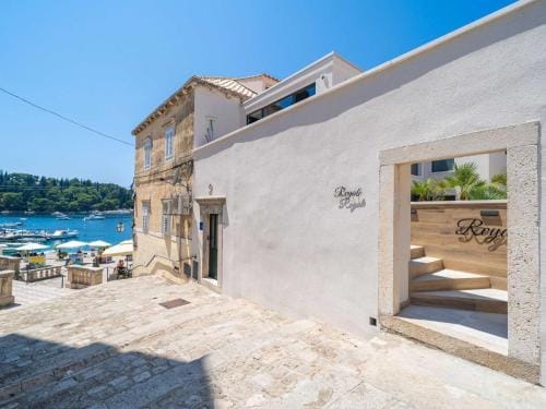 Apartments Villa Royale - Premium One Bedroom Apartment with Sea View Hotel in Cavtat
