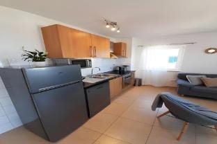 Apartment Sunflower -  Two bedroom apartment with Terrace and Sea View Hotel in Split-Dalmatia County