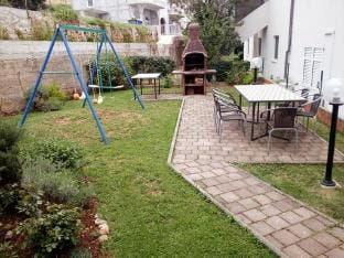Apartments Tomas - Four Bedroom Apartment with BalconyA4 Hotel in Split-Dalmatia County