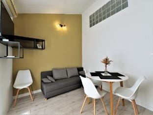 Apartments Helena - Superior One bedroom apartment with Balcony and Sea View - A2 Hotel in Murter