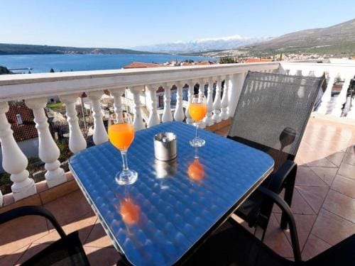 Apartments Milic - Studio Apartment with Sea View 4 - 2 Hotel in Šibenik-Knin County, Croatia
