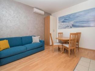 Apartments Antonio - One Bedroom Apartment with Balcony - 1 Hotel in Tučepi