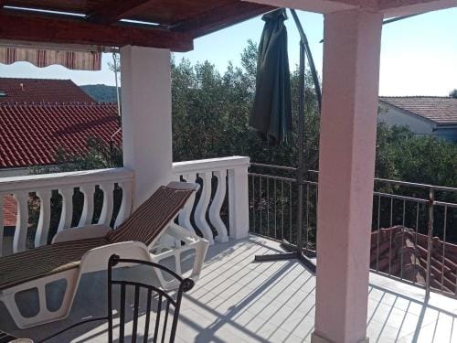 Apartments Marija - One Bedroom Apartment with Balcony and Sea View Zuti A2 Hotel in Tisno
