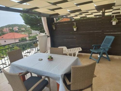 Apartments Paula - One Bedroom Apartment with Terrace 1 Hotel in Tisno