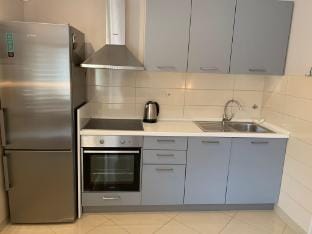 Apartments Nives - Three Bedroom Apartment with Terrace and Sea View Hotel in Dubrovnik-Neretva County