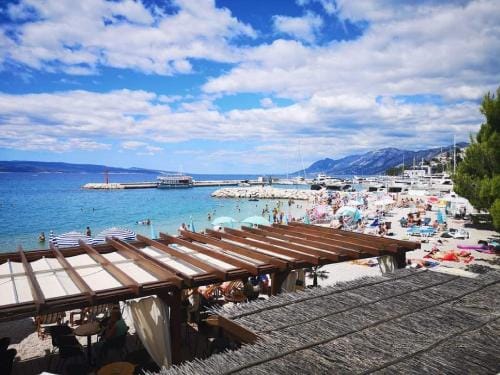 Apartments Pezo - Two Bedroom Apartment with Balcony Hotel in Baška Voda