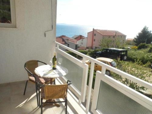Apartments Bandalo - One Bedroom Apartment with Balcony Hotel in Podstrana