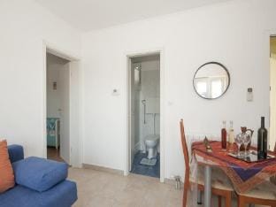 Berties Lodge - Comfort One Bedroom Apartment with Balcony and Sea ViewA3 Hotel in Dubrovnik-Neretva County