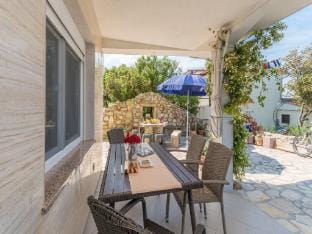 Apartments Lilly - Two Bedroom Apartment with Terrace and Sea View Hotel in Šibenik-Knin County, Croatia