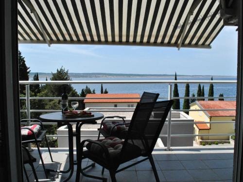 Apartments Smokvica - Studio Apt with Sea View Hotel in Zadar County