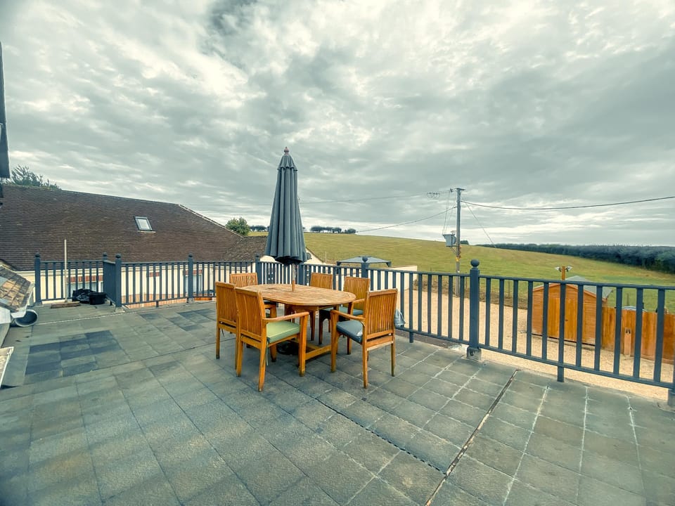 Hawk House Hotel in South Somerset District