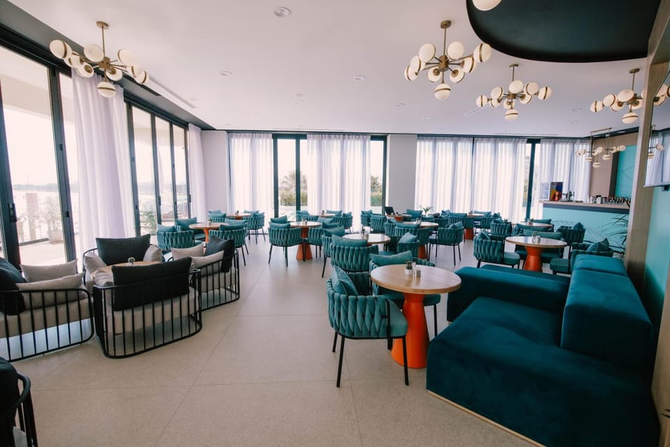Bar/lounge