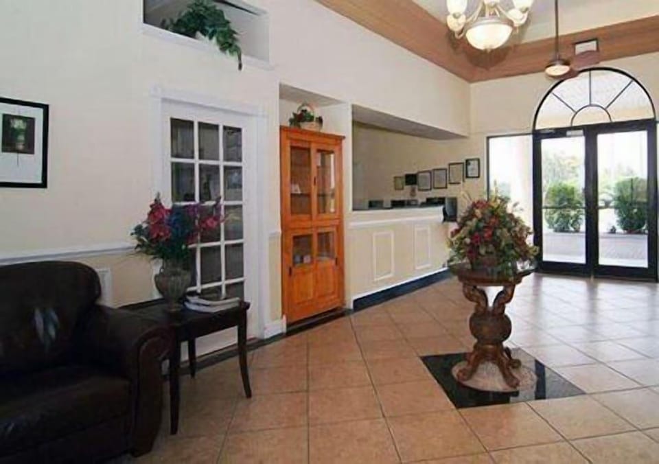Quality Inn & Suites Hotel in Mount Dora