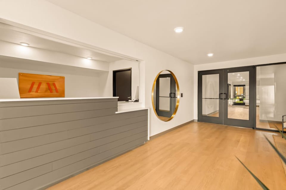LivAway Suites Nashville-Smyrna Hotel in La Vergne