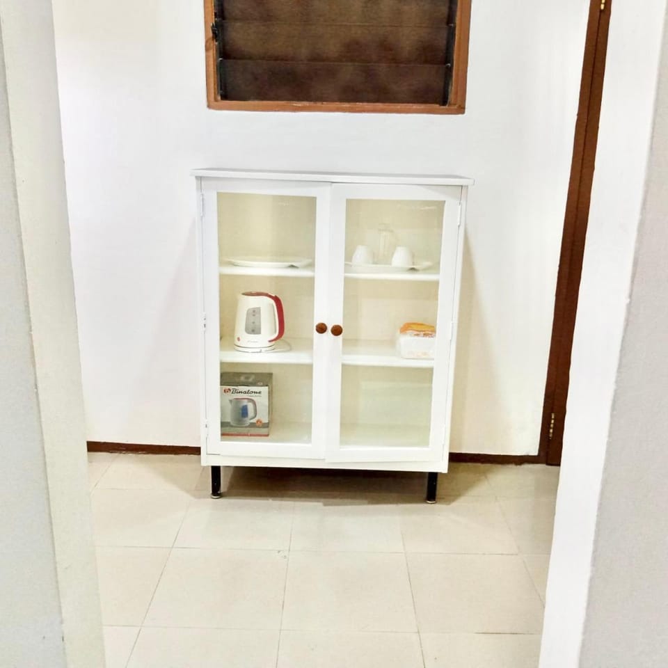 Marrets International Hotel - "Express" Hotel in Central Region, Ghana