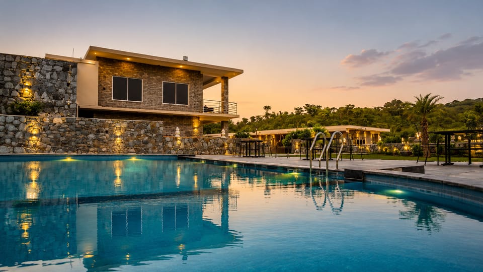 Swimming pool