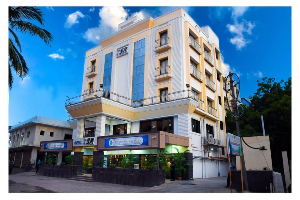 Hotel SR Tiruchendur Hotel in Tamil Nadu