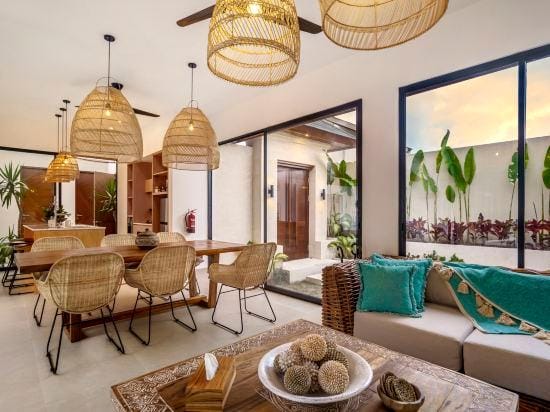 Villa Crystal Lagoon by BaliSuperHost Hotel in Ubud