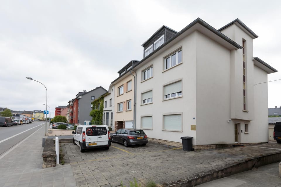 The Queen Luxury Apartments - Villa Giada Hotel in Luxembourg