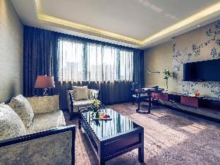 Madison Shanghai Hongqiao Hotel in Shanghai