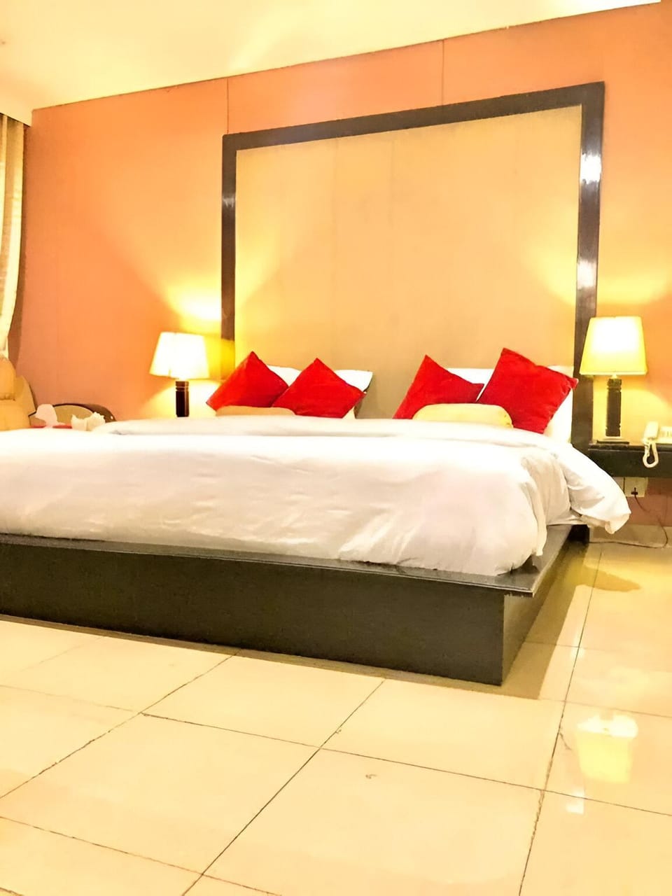 Hotel Grand Inn Hotel in Lahore