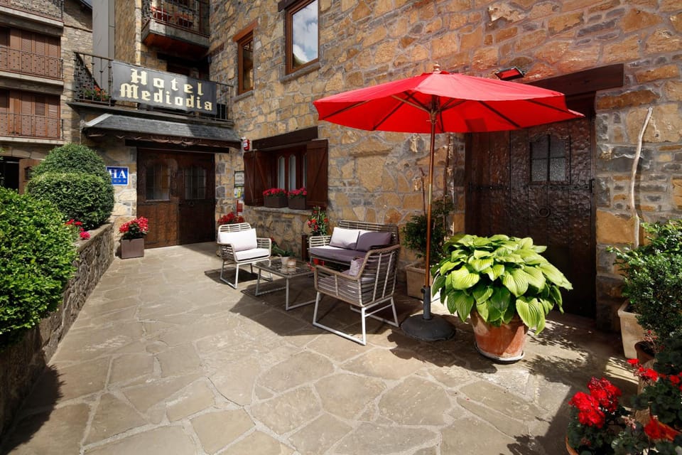 Hotel Boutique Mediodia Hotel in Catalonia
